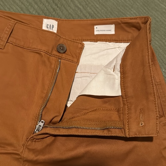 Woman’s Girlfriend Khaki Pant - Picture 2 of 5
